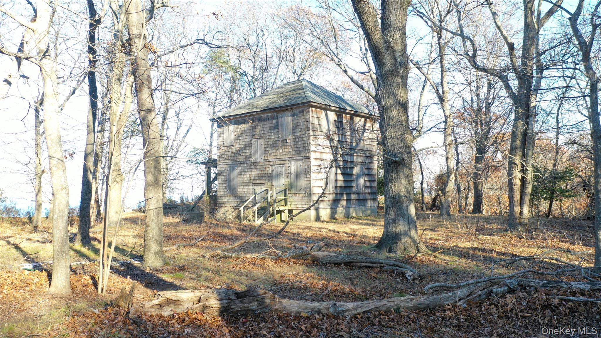 2788 N Wading River Road