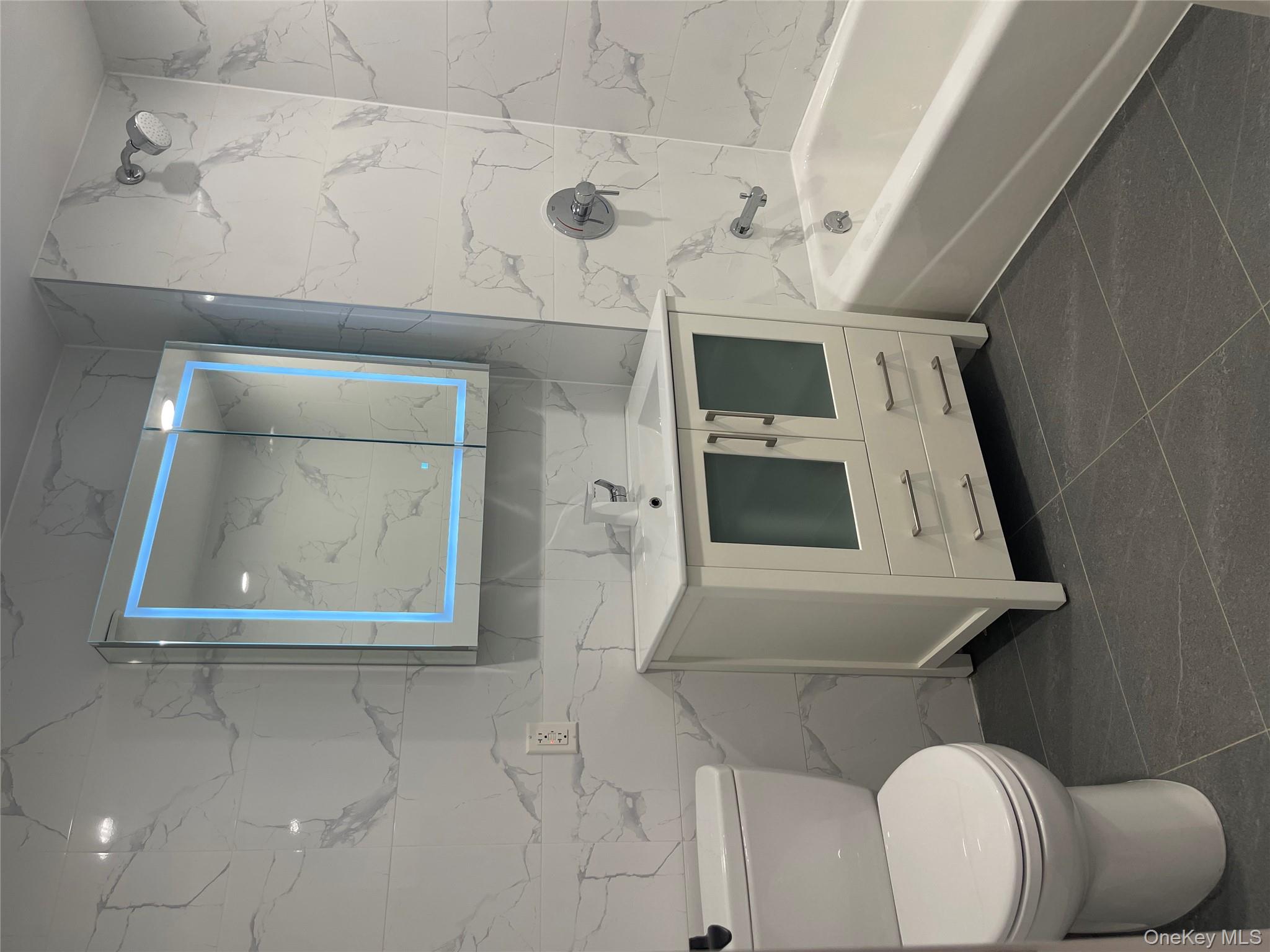 5216 Roosevelt Avenue 3A