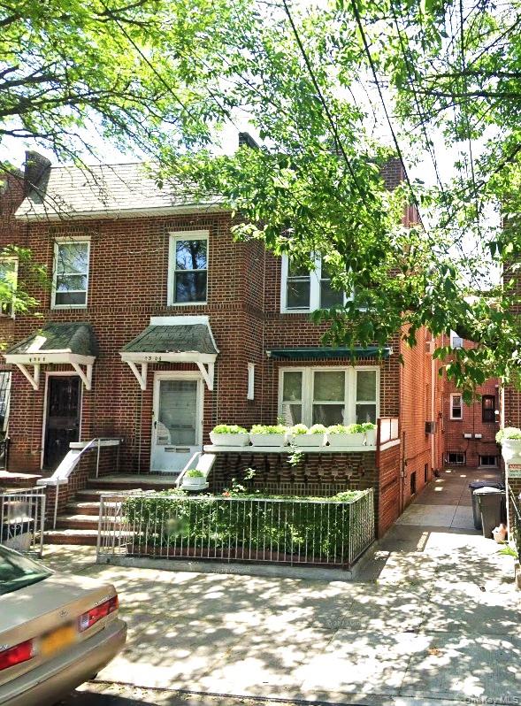 4306 56th Street 2 Family