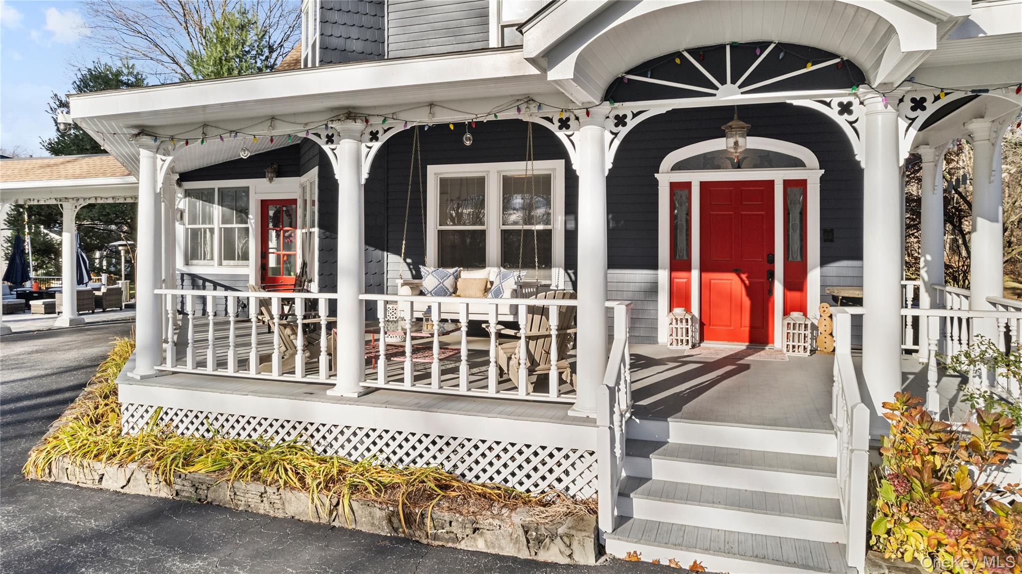 1055 Bridge Pointe Lane