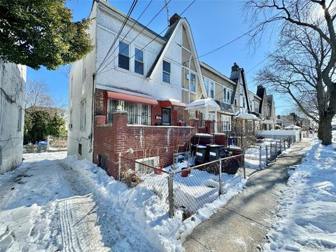 11527 122nd Street South Ozone Park NY 11420