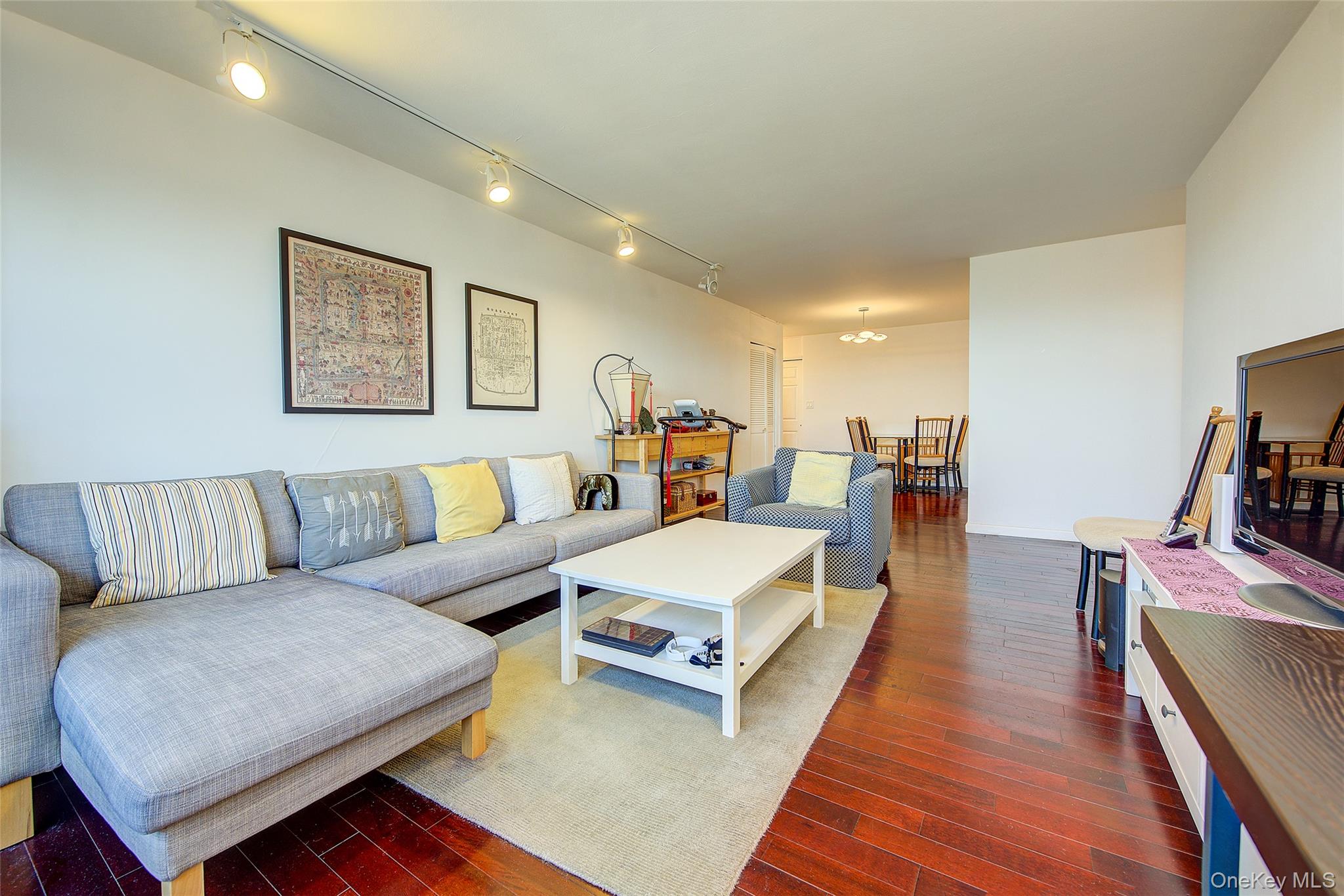 66-36 Yellowstone Boulevard 17H