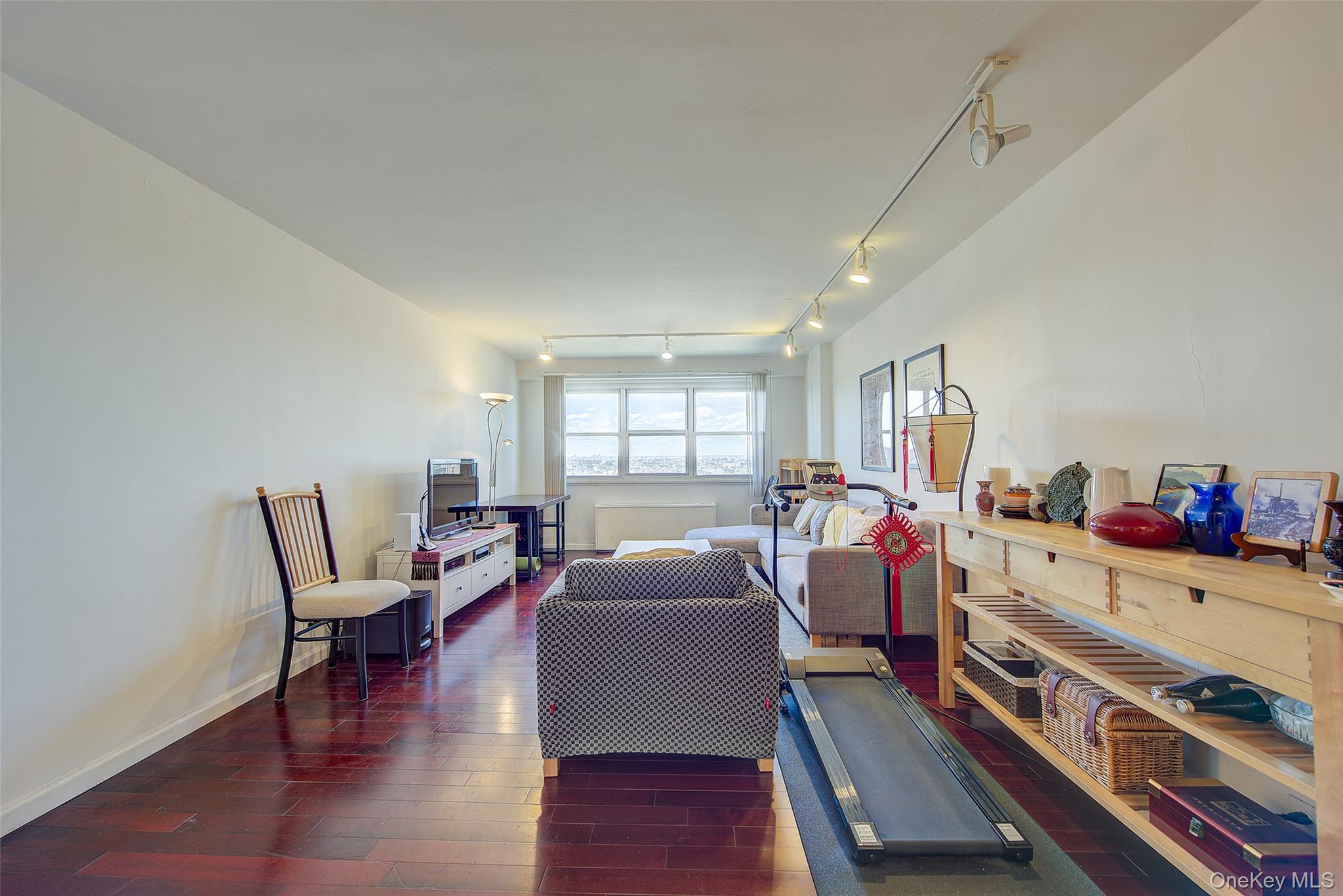 66-36 Yellowstone Boulevard 17H