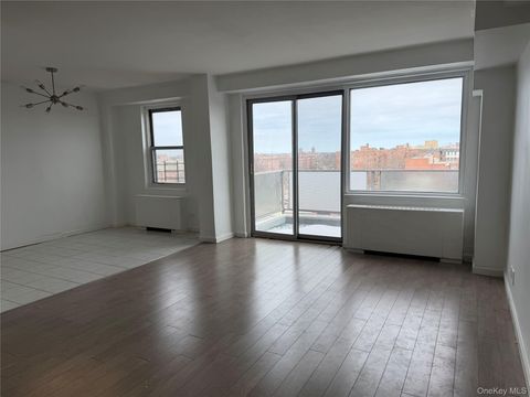 85-15 Main Street 12J Briarwood NY 11435