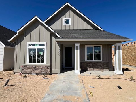 Photo of 300 E Mayfield Springs Blvd, Boise, ID 83716 (MLS # 98968806)