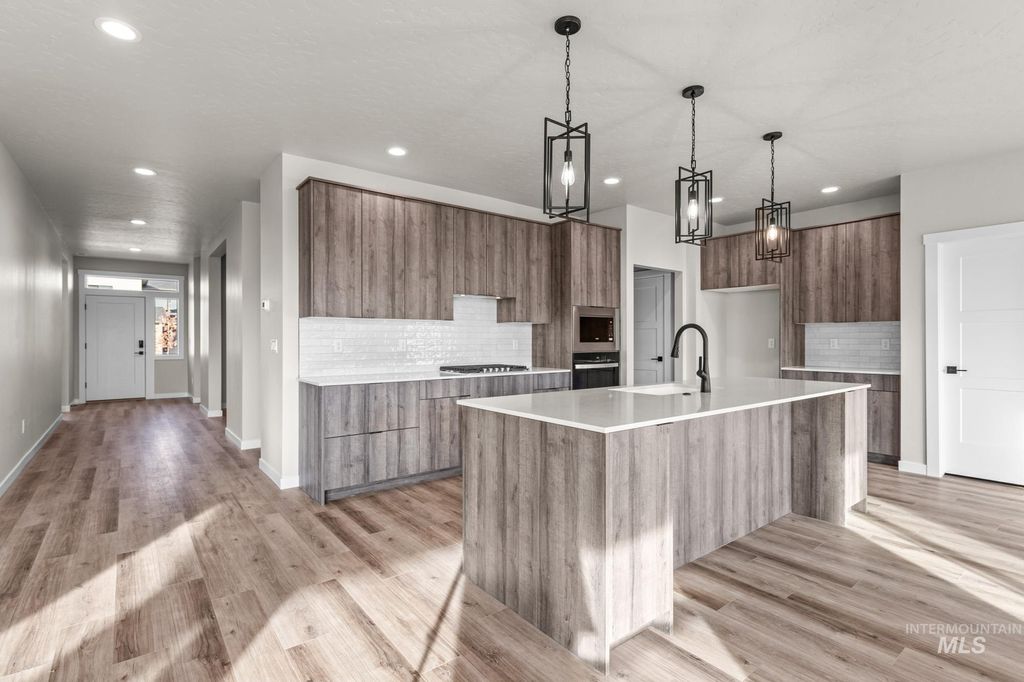 Photo of 7060 E Amber Springs St, Nampa, ID 83687 (MLS # 98978448)