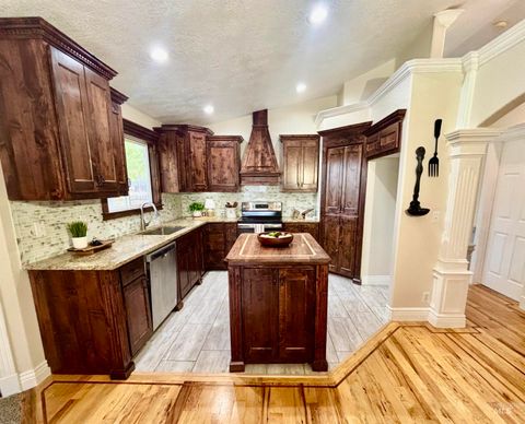 16548 N Yorkshire Lane Nampa ID 83687