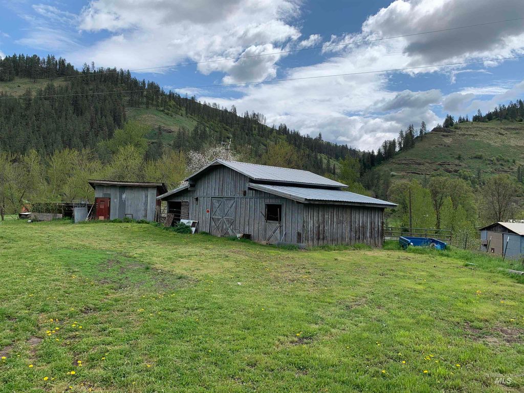 Photo of 120 Three Bear Lane, Stites, ID 83552 (MLS # 98948150)