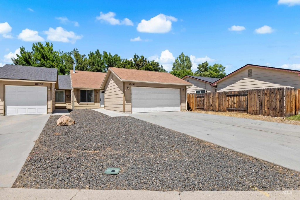 Photo of 10490 W Cory St, Boise, ID 83704 (MLS # 99000794)