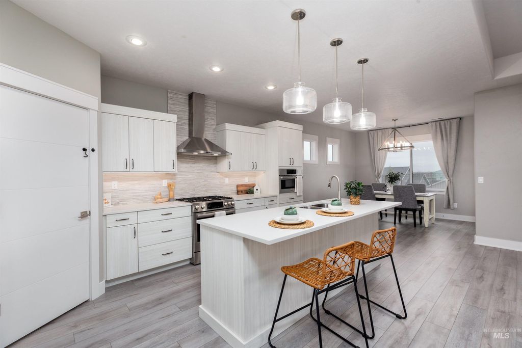 Photo of 1618 W Tenzing St, Nampa, ID 83686 (MLS # 98982391)