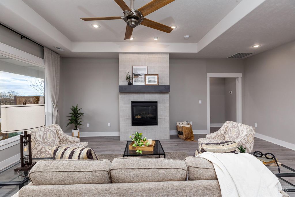 Photo of 1618 W Tenzing St, Nampa, ID 83686 (MLS # 98982391)