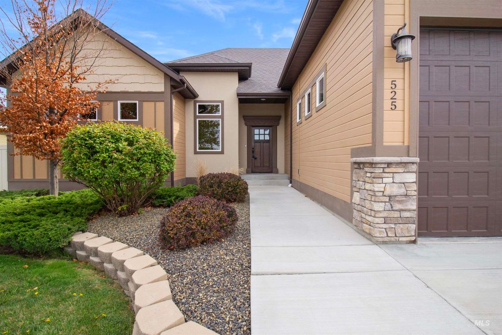 Photo of 525 Shadetree Trail, Twin Falls, ID 83301 (MLS # 98982992)