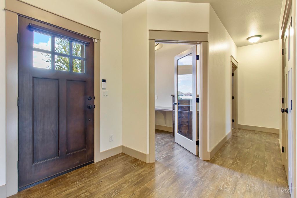 Photo of 525 Shadetree Trail, Twin Falls, ID 83301 (MLS # 98982992)