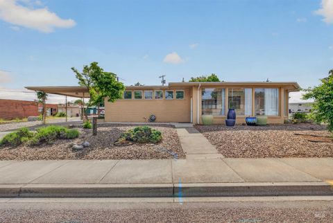 Photo of 619 Diagonal Street, Clarkston, WA 99403 (MLS # 98986818)
