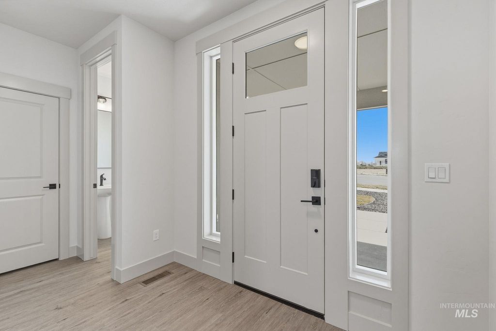 Photo of 1125 Velvet Loop, Wilder, ID 83676 (MLS # 98982199)