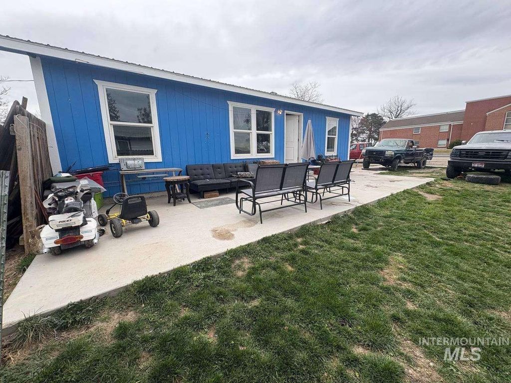 Photo of 111 Randolph Dr, Melba, ID 83641 (MLS # 98979950)