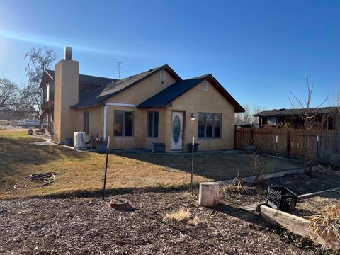 Photo of 1010 Riverside Ave, Grand View, ID 83624 (MLS # 98934555)