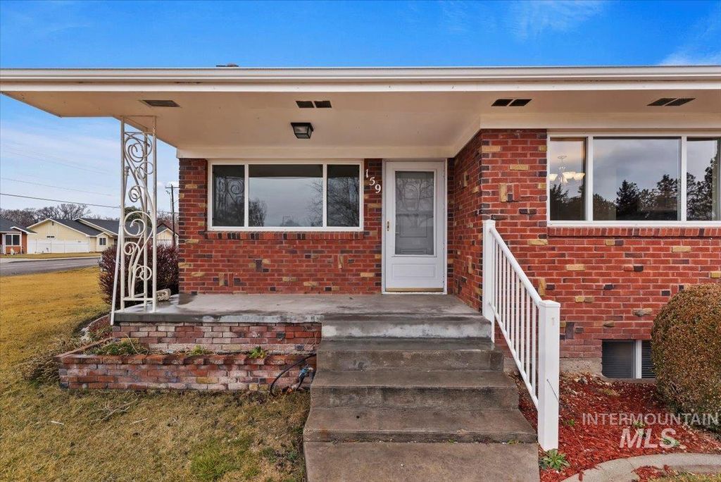 Photo of 159 N Ada Place, Nampa, ID 83651 (MLS # 98975941)