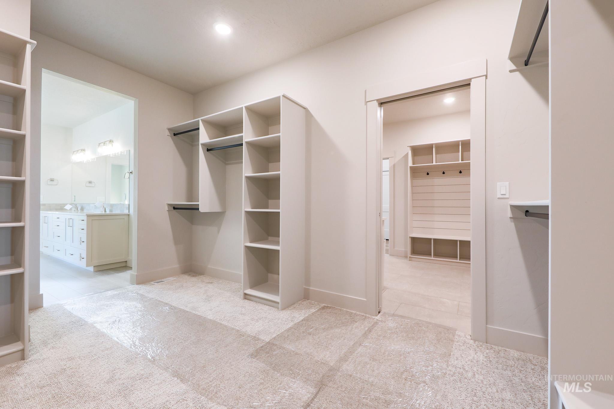 7195 E Merlin Hawk Ct