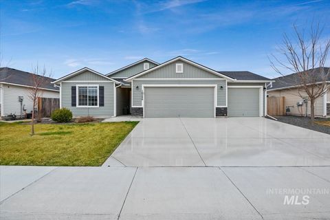 Photo of 16586 Corrine Ave, Caldwell, ID 83607 (MLS # 98986712)