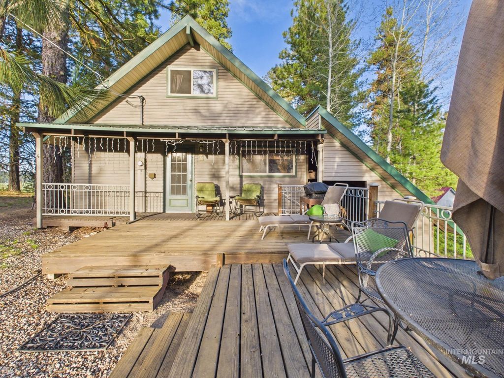Photo of 4 Lem Ct, High Valley, ID 83611 (MLS # 98985799)