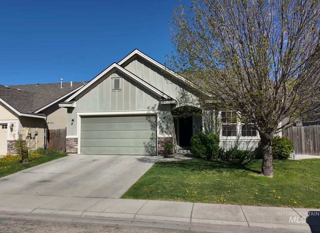 Photo of 18412 Spicebush Ave, Nampa, ID 83687 (MLS # 98982401)