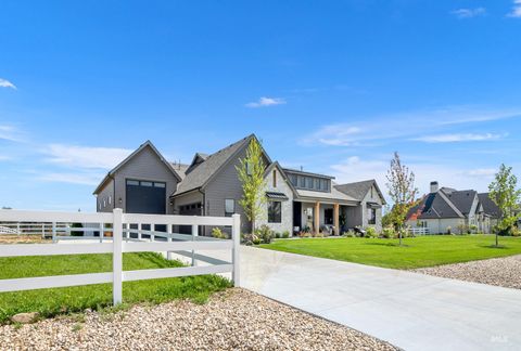 Photo of 23910 Timber Hills Rd, Caldwell, ID 83607 (MLS # 98964505)