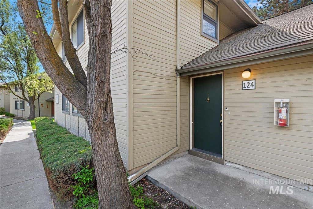 Photo of 3611 S Gekeler Lane #124, Boise, ID 83706 (MLS # 98996125)