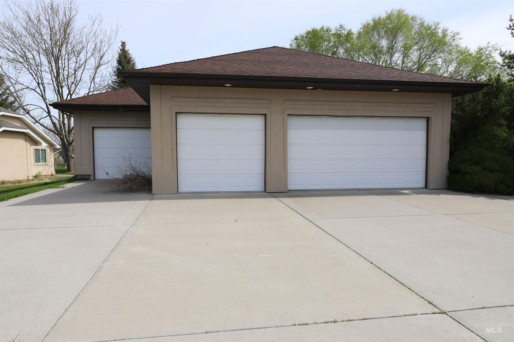 Photo of 1368 Stoneybrook Circle, Twin Falls, ID 83301 (MLS # 98981030)