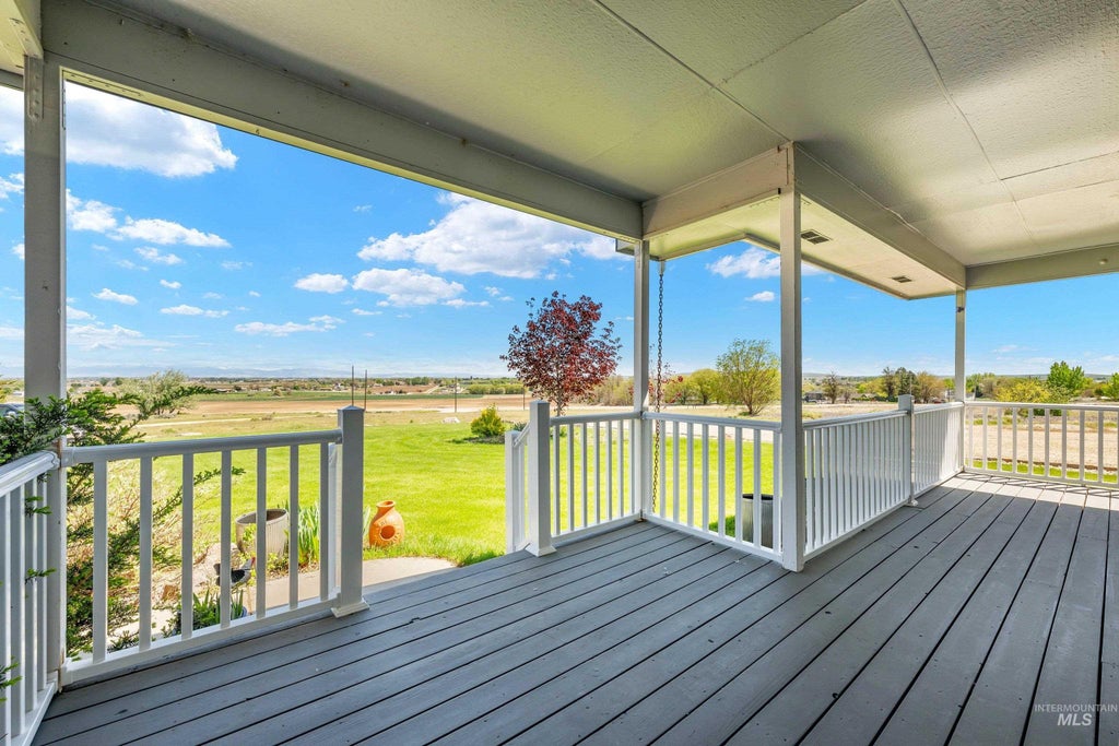 Photo of 7657 Track Rd, Nampa, ID 83686 (MLS # 99000364)