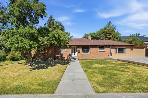 Photo of 275 S Latah St, Boise, ID 83705 (MLS # 98990825)