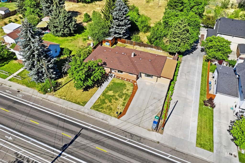 Photo of 275 S Latah St, Boise, ID 83705 (MLS # 98990825)