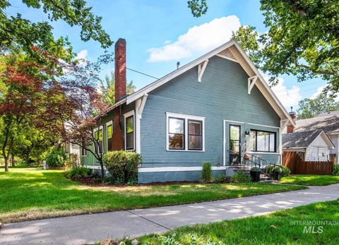 Photo of 1414 W Alturas St, Boise, ID 83702 (MLS # 98991700)