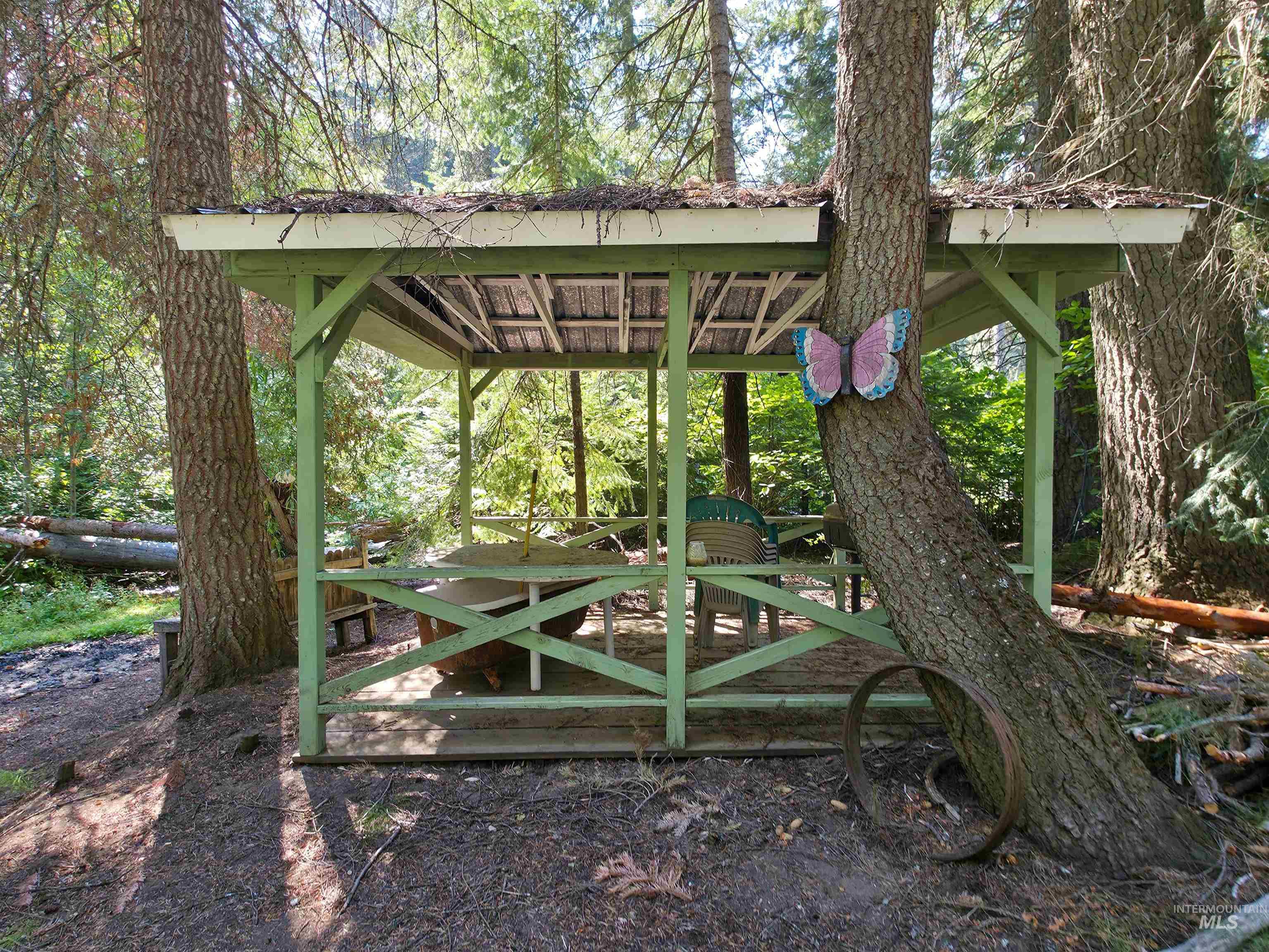 View of home's community