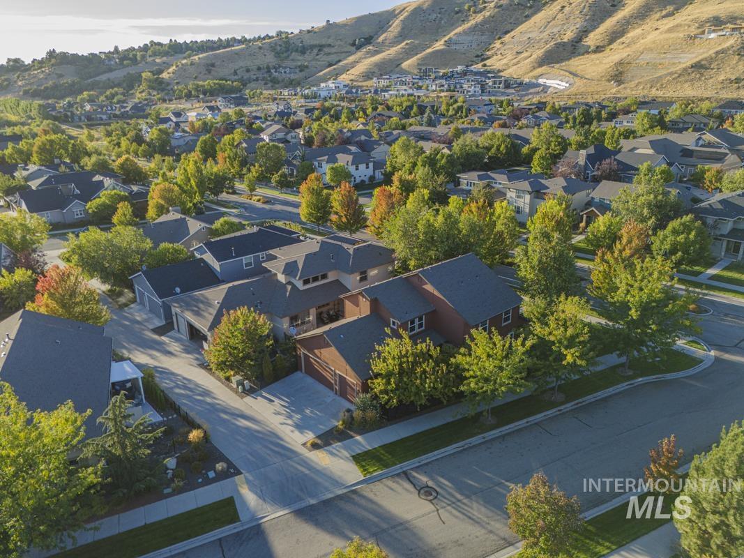 3881 E Timbersaw Dr, Boise, Idaho image 38