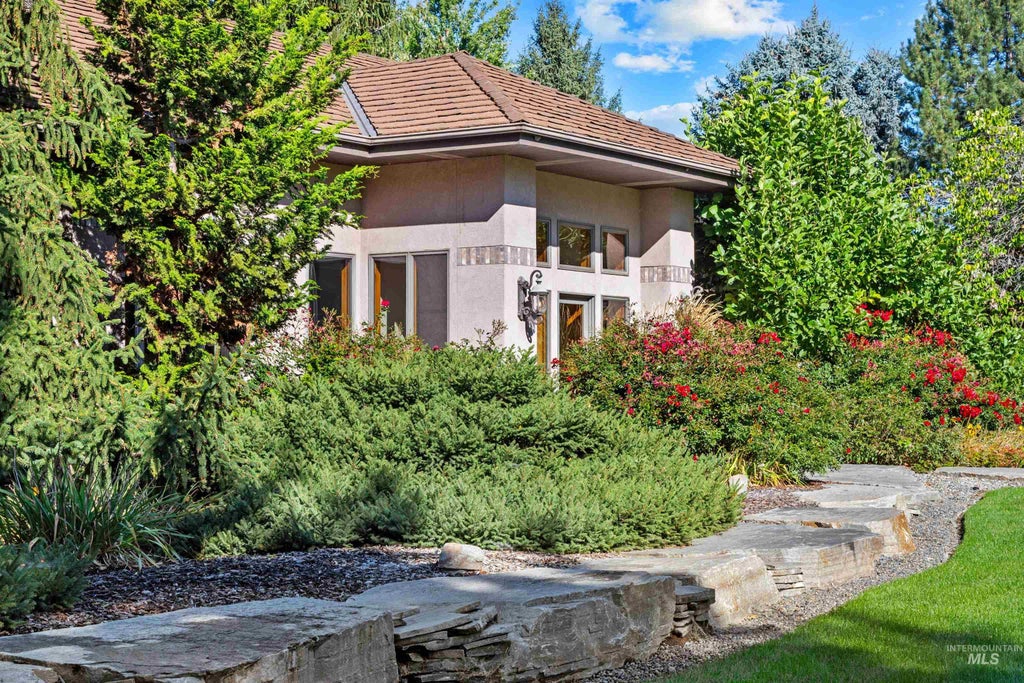 Photo of 2985 N Holl Drive, Eagle, ID 83616 (MLS # 99001024)