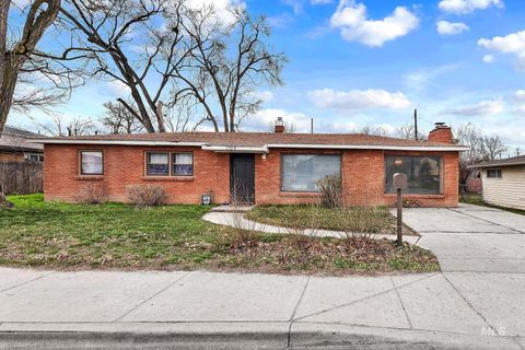 Photo of 2519 S Vista Ave, Boise, ID 83705 (MLS # 98973114)