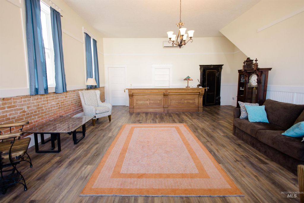 Photo of 4183 N Meridian St, King Hill, ID 83633 (MLS # 98942936)