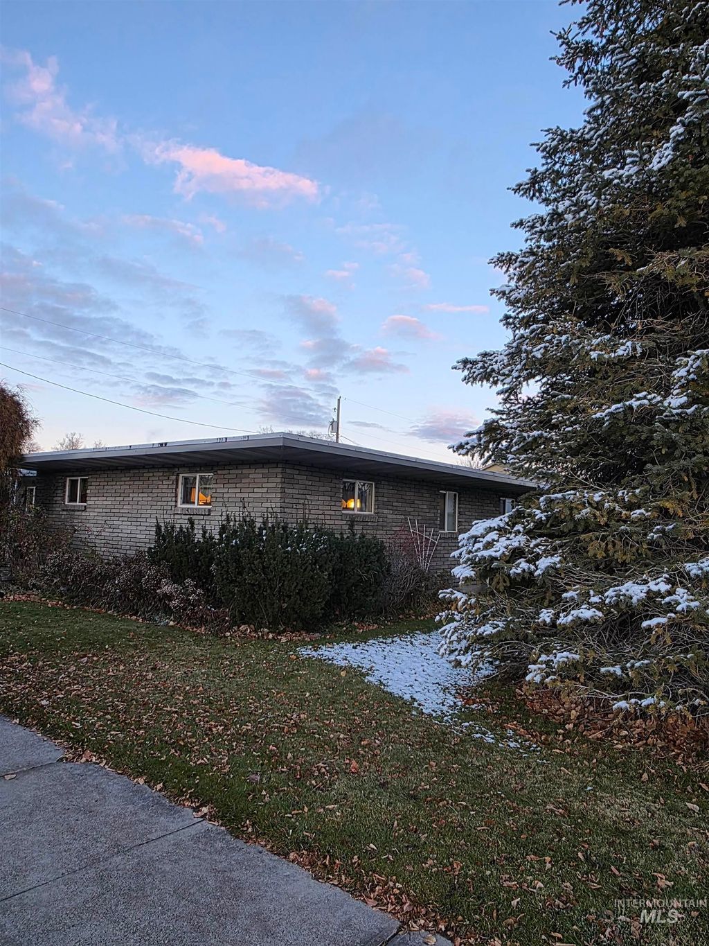 Photo of 334 S 4th Street, Rupert, ID 83350 (MLS # 98969080)