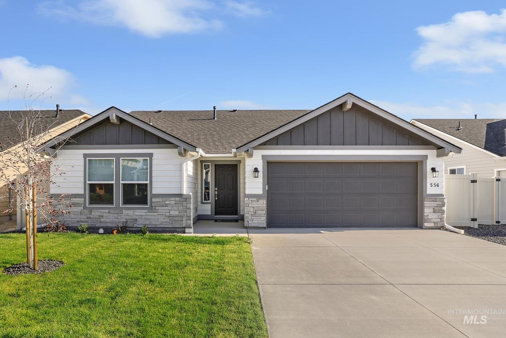 Photo of 556 Brads Place, Twin Falls, ID 83301 (MLS # 98991922)
