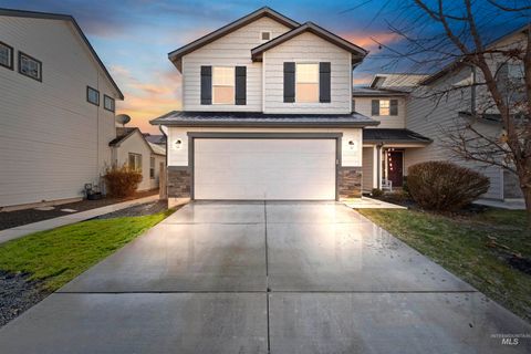 Photo of 13559 Cocoa Beach St, Caldwell, ID 83607 (MLS # 98969763)