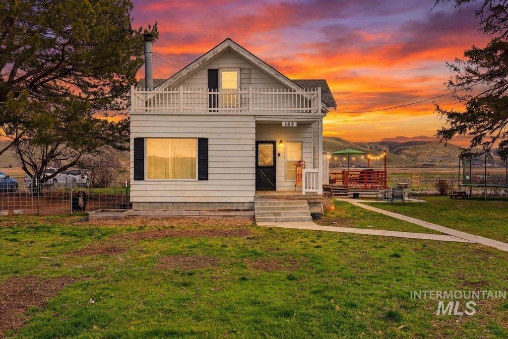 Photo of 148 Glascock, Weiser, ID 83672 (MLS # 98975625)