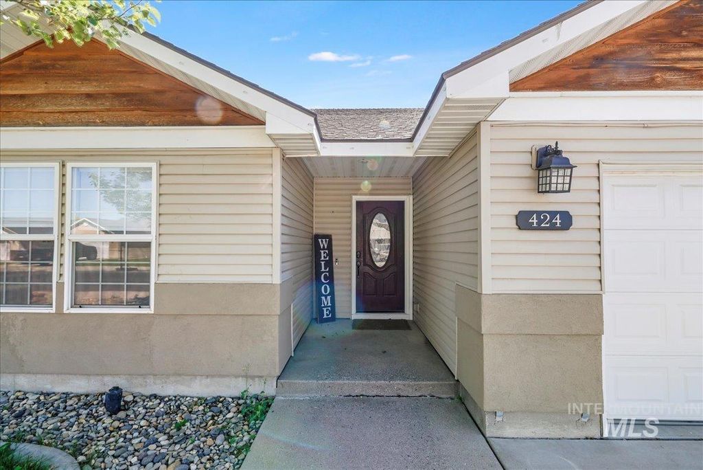 Photo of 424 Meadowlark Way, Twin Falls, ID 83301 (MLS # 98963929)