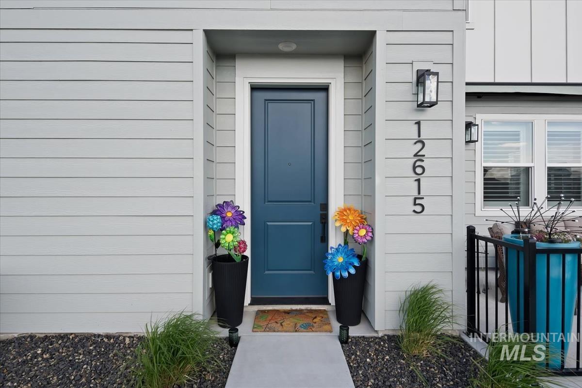 12615 W Mars Ln