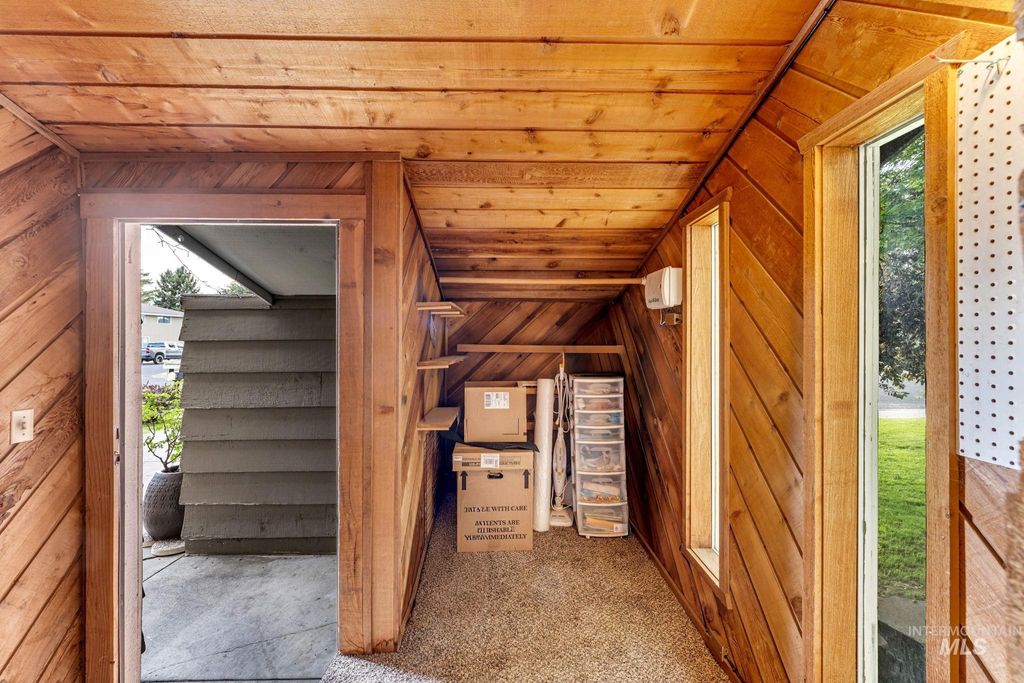Photo of 820 Meadows Dr, Twin Falls, ID 83301 (MLS # 98978294)