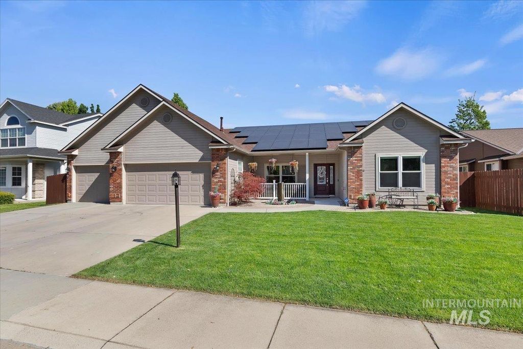 Photo of 11820 W Dallan Dr, Boise, ID 83713 (MLS # 98985911)