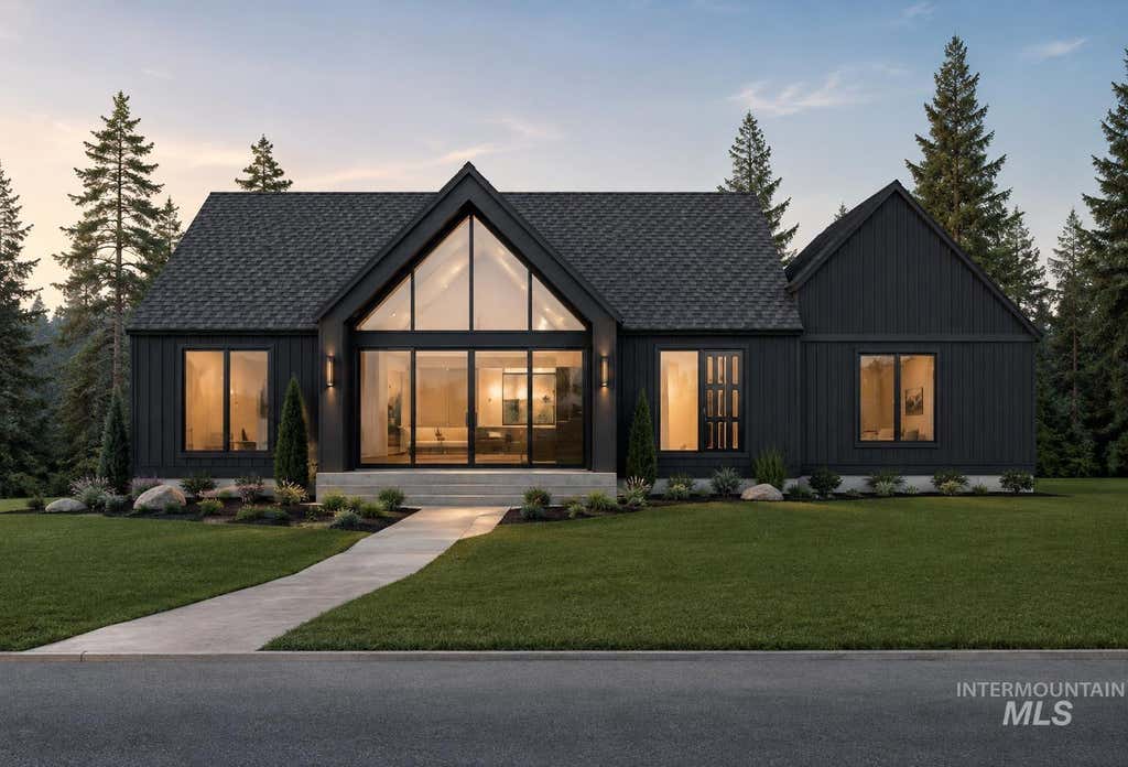 Photo of 2525 Westwood Dr, Donnelly, ID 83615 (MLS # 98997965)