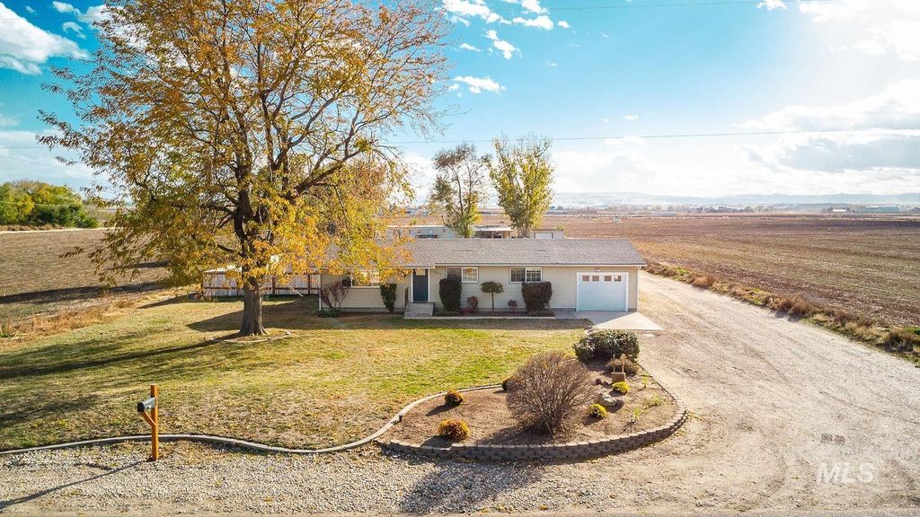 Photo of 29339 Dixie Rd, Parma, ID 83660 (MLS # 98966865)