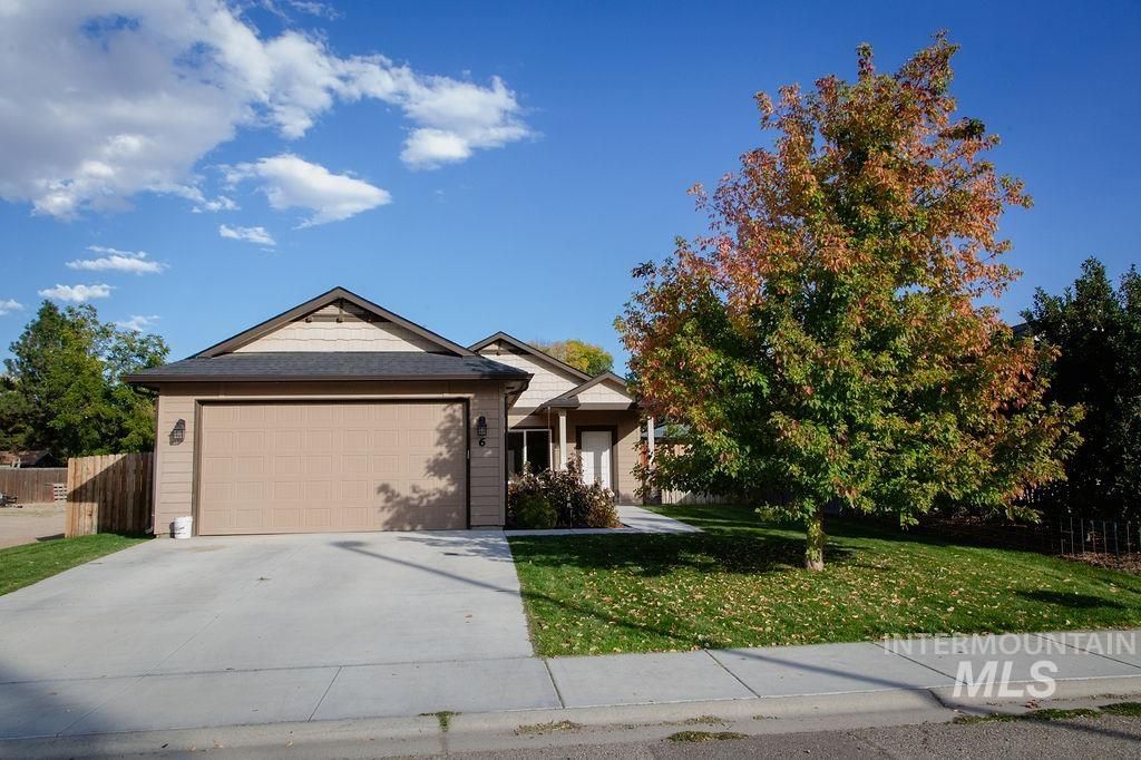 Photo of 6 N Spiceland Pl, Nampa, ID 83687 (MLS # 98964324)