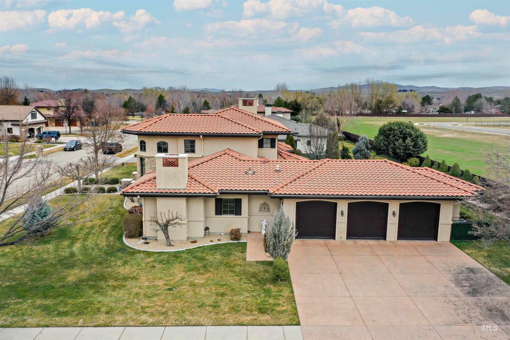 Photo of 1810 N Valle Bello Way, Eagle, ID 83616 (MLS # 98977294)